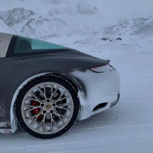 小蝶荫蒂添的好舒服的背景故事
