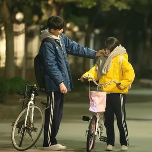 小蝶荫蒂添的好舒服的背景故事
